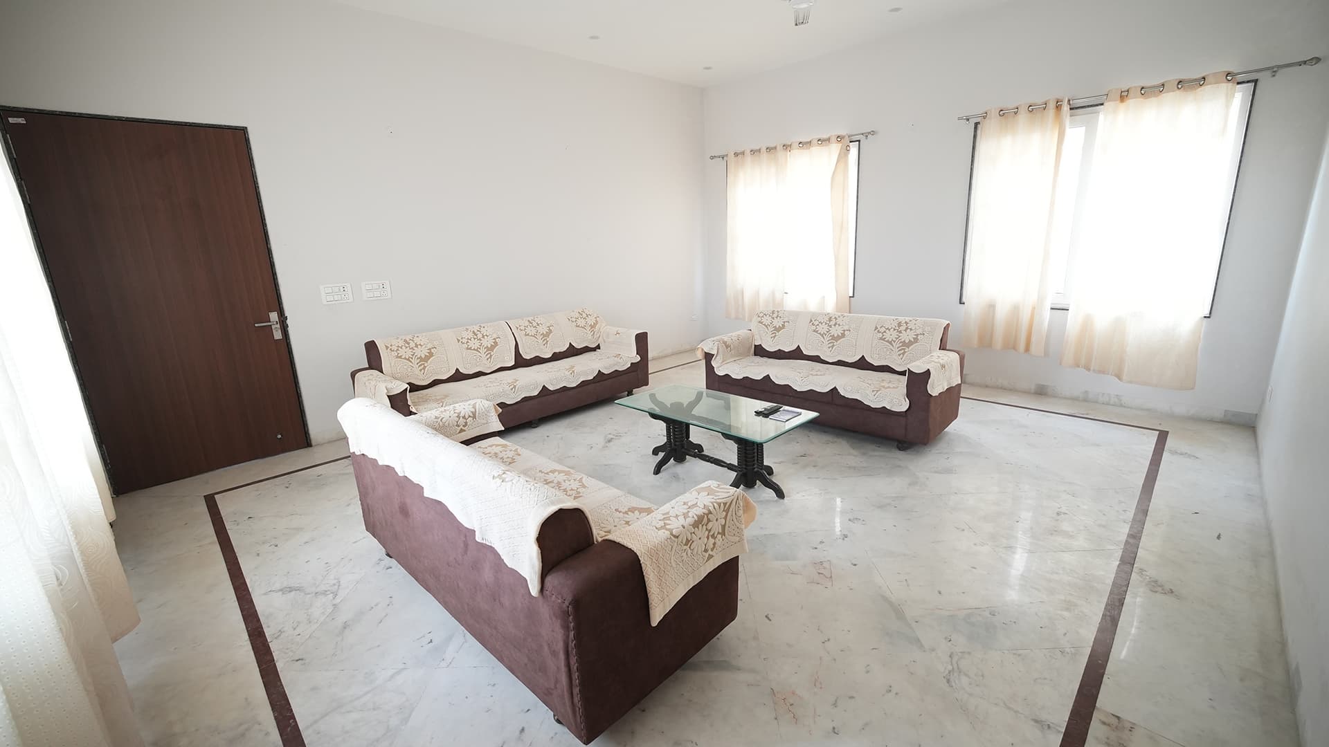 Drawing Room — Inviting Atmosphere